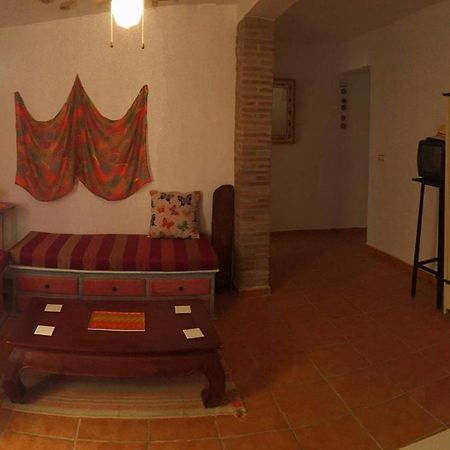 Almayate Hippie Shack Buitenkant foto